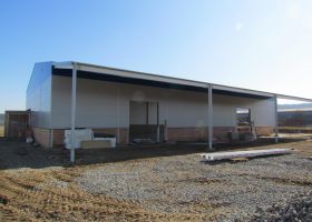 montovaná výrobní hala s podezdívkou ve Střelicích, okr. Brno, Betonové jímky s.r.o. I