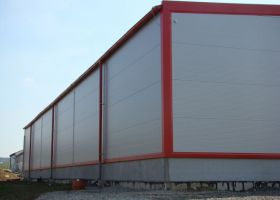 Skladová hala s vestavkem D.TRI spol. s r.o., ul. Blanenská, Kuřim