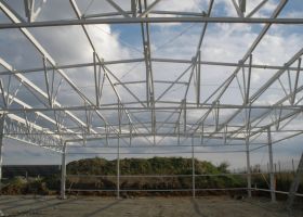 Nezateplená montovaná hala a zateplená výrobní montovaná hala firmy ELPREMONT s.r.o. ve Velké Bystřici u Olomouce II