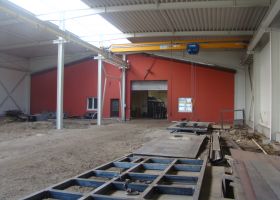 interiér montované výrobní haly v Osové Bitýšce, Raja – Moravia, spol. s r.o.