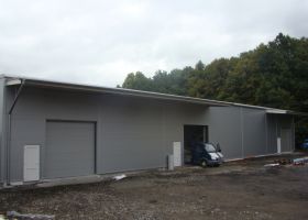 Skladový a výrobní objekt (montovaná hala) ve Frýdku-Místku Pálkovicích 