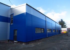 Skladovací betonová hala Martin Naděje v Čáslavi.