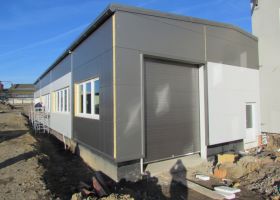 ocelová montovaná výrobní hala LABTECH v Telnici u Brna I