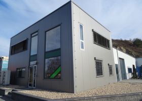 montovaná hala ve tvaru L s administrativou, Brno, AL-OK, spol. s r.o.