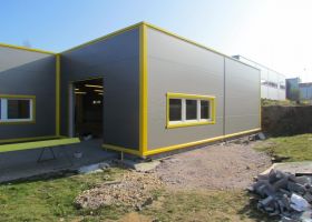 Přístavba výrobní haly v Jičíně, FREZITE