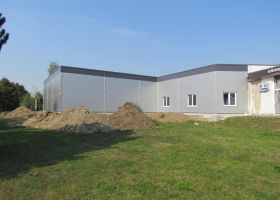 Skladová montovaná hala  ESAS ve Valašském Meziříčí.