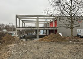 Skladová hala pro podlahové centrum Olomouc od prumyslovehaly.cz