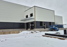 Montovaná logistická hala v Nymburku od HAK PROFI