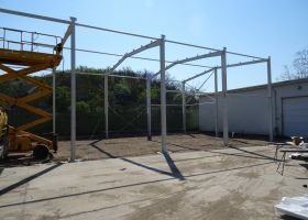 nosníky - skladová hala v Brně