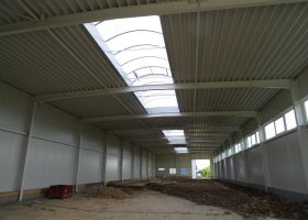 Výrobní hala v Noutonicích, interiér montované haly