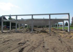 betonová konstukce betonové haly